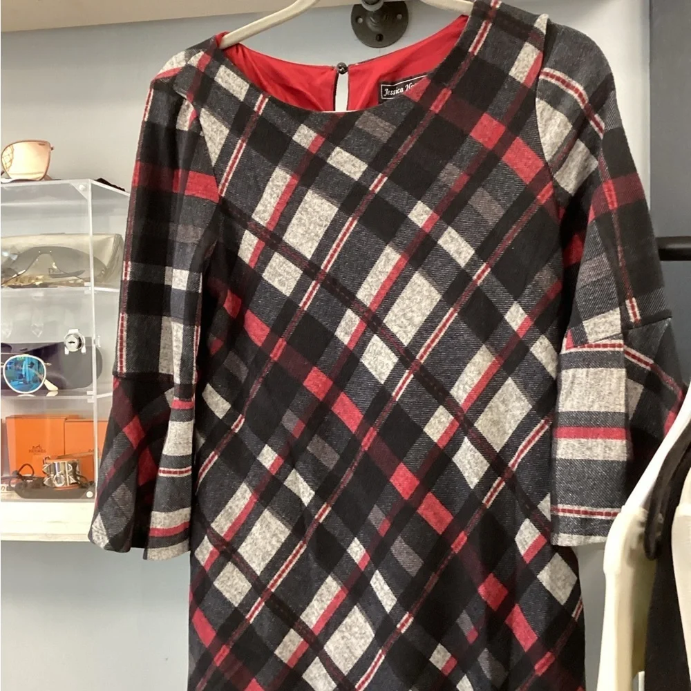 Jessica Howard Black and Red A-line Dress with 3/4 Bell Sleeves  Size PM